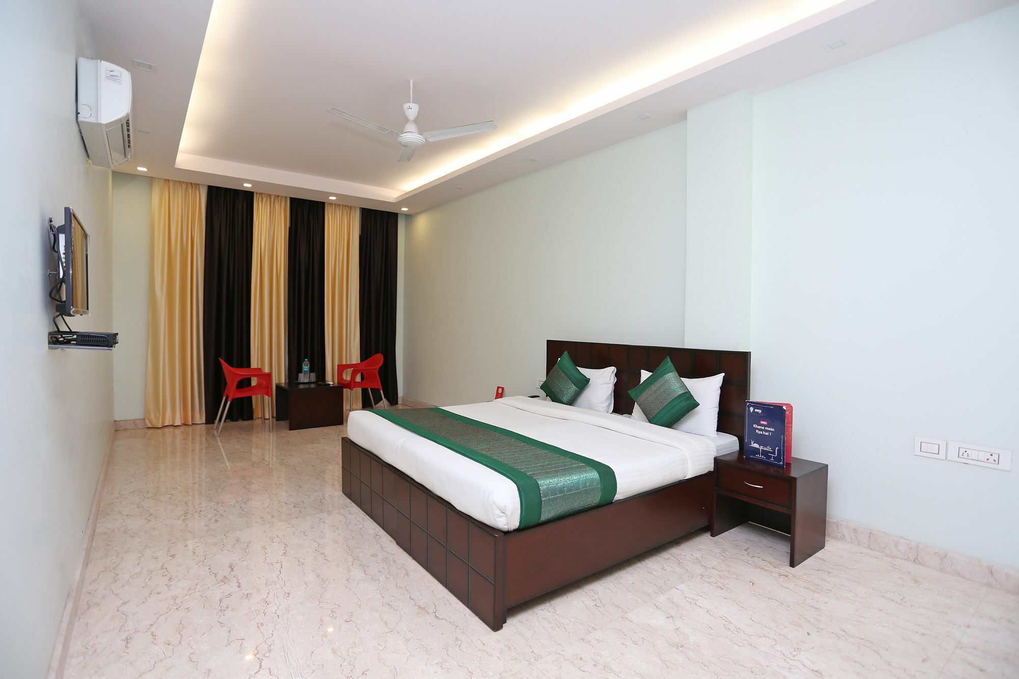 Hotel Oyo 9664 Sector 48 Gurgaon Esterno foto